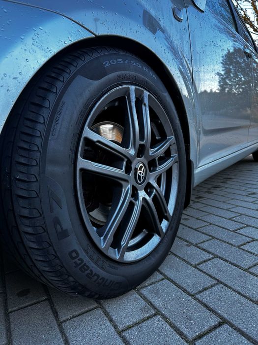 Toyota Corolla Verso 2.2 D4D 136 KM