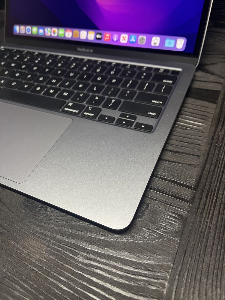 Macbook air 13’ 2020 m1 16gb ГАРАНТІЯ