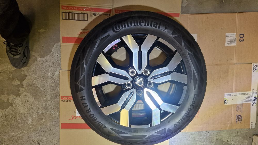 Dacia Duster Oryginalny komplet opon letnich z alufelgami Dacia
