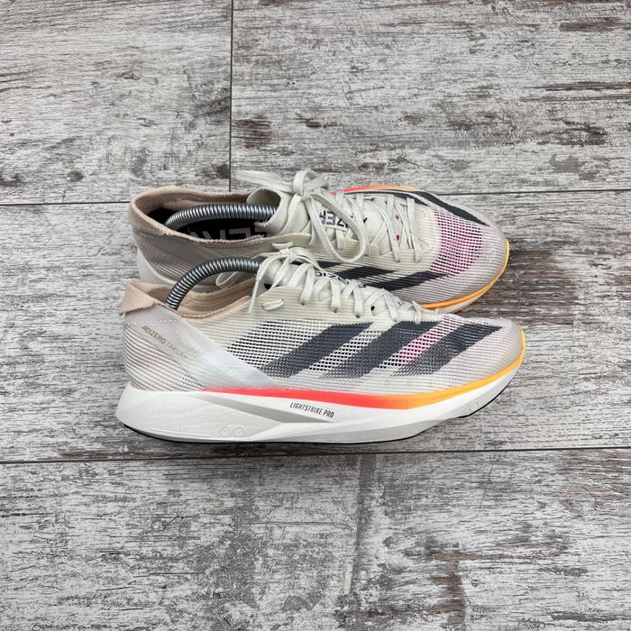 Кросівки для бігу Adidas Adizero Takumi Sen 10 Perfomence IG8208 р. 38