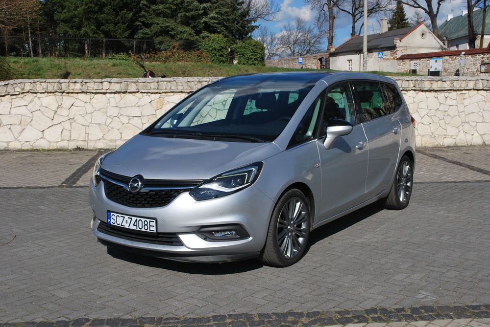 Opel Zafira Nowy rozrząd i sprzęgło ! Raport CarVertical , 7 osób ,Panorama