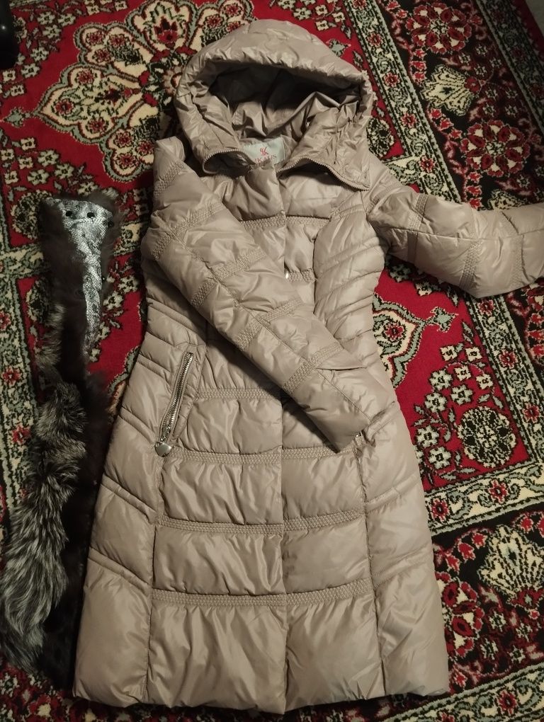 Зимовий жіночий пуховик S