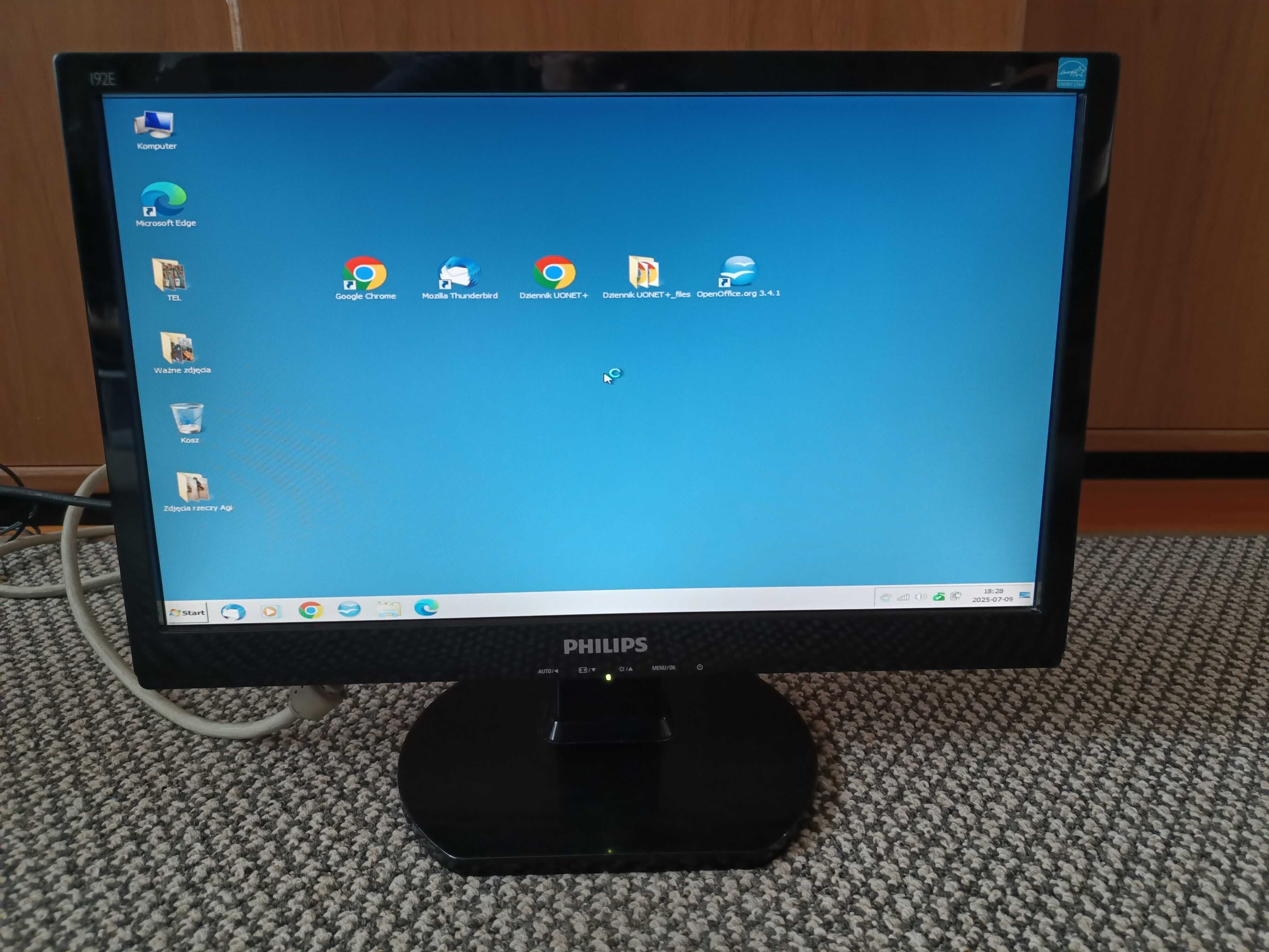 Monitor PHILIPS 192E1, 18,5 cala (47 cm) . Stan dobry