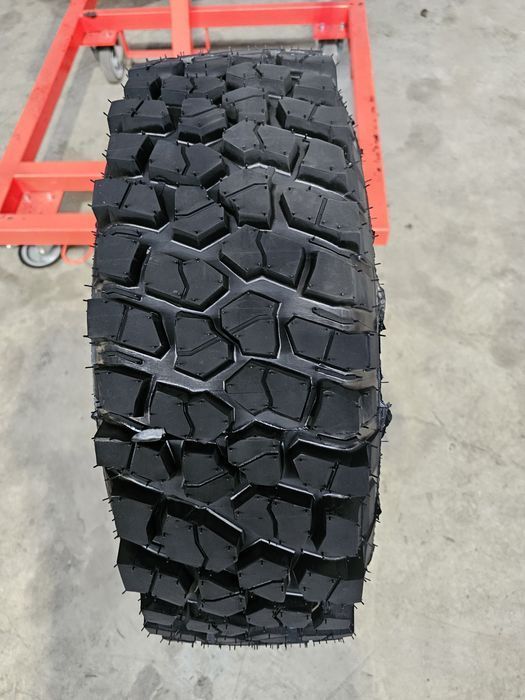 Opony Terenowe 265/70 R15 Yankee MT Wzór BfGoodrich Mud-Terrain KM3