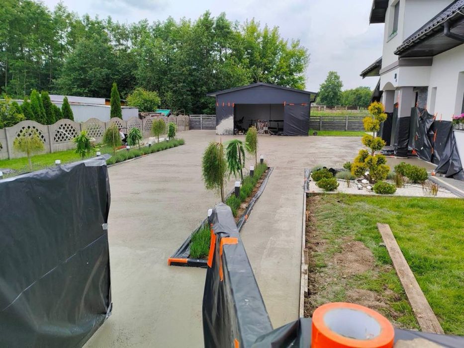 Posadzki przemyslowe,szczotkowane,zacierane na gladko ,mycie kostki