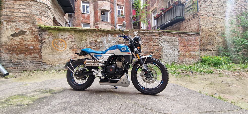 scrambler Mondial hps 300 ubbiali 25kM,  kategoria A ,  A2