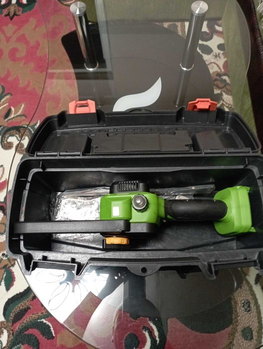 Акумуляторна пила pro craft тушка в чемодані бу