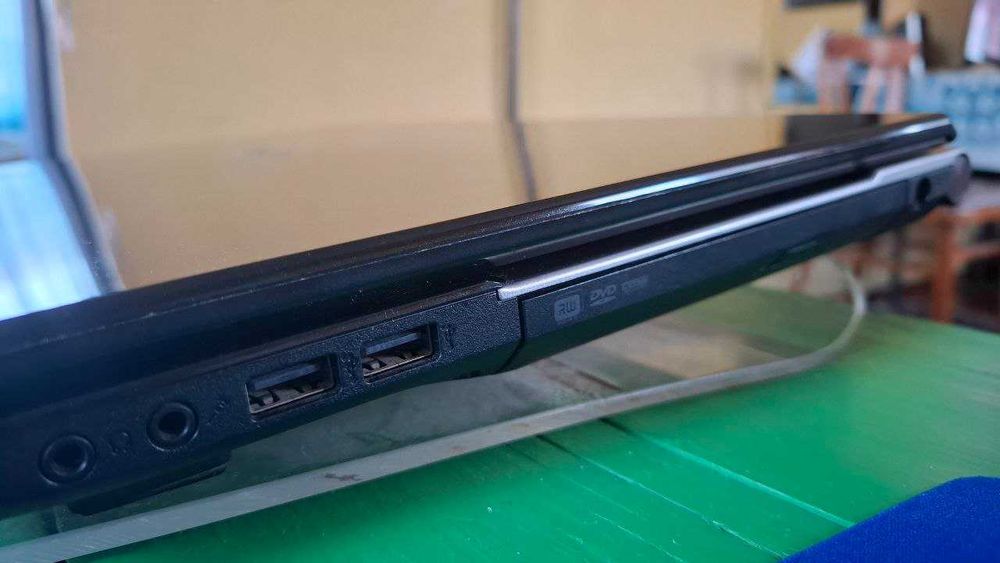 Продам ноутбук Acer Aspire V3-731