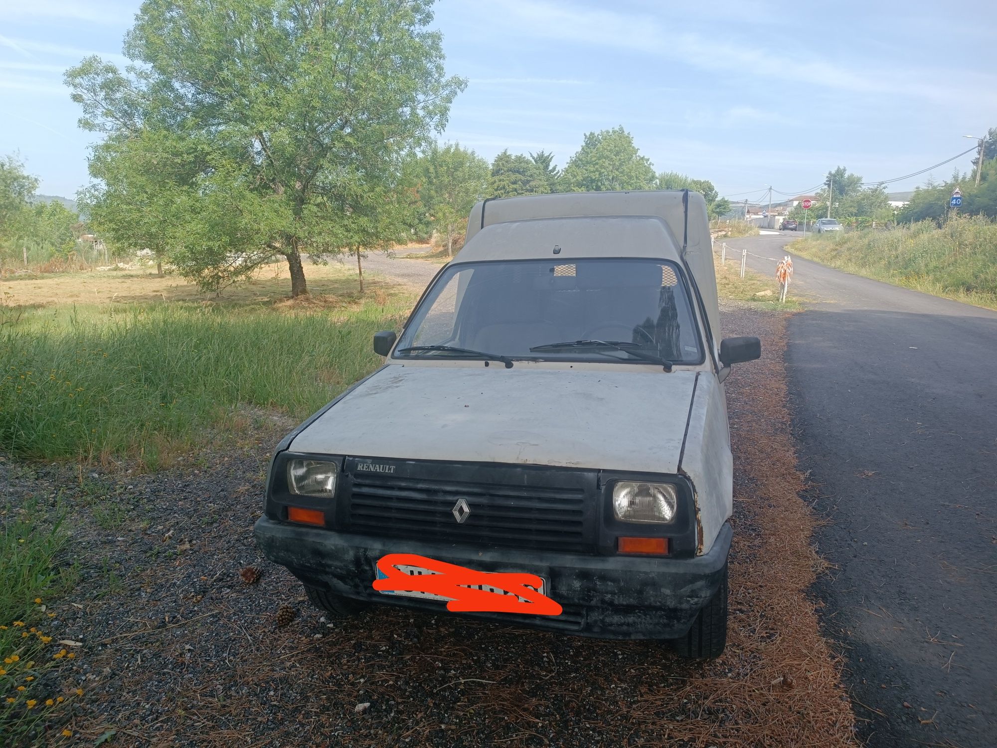 Vendo Renault express 1.9d