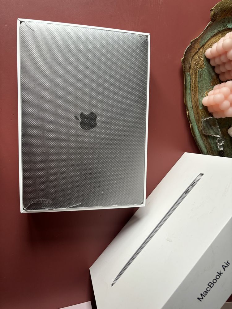MacBook Air 13” z 2019 roku (model 2018) 512GB i5 8GB