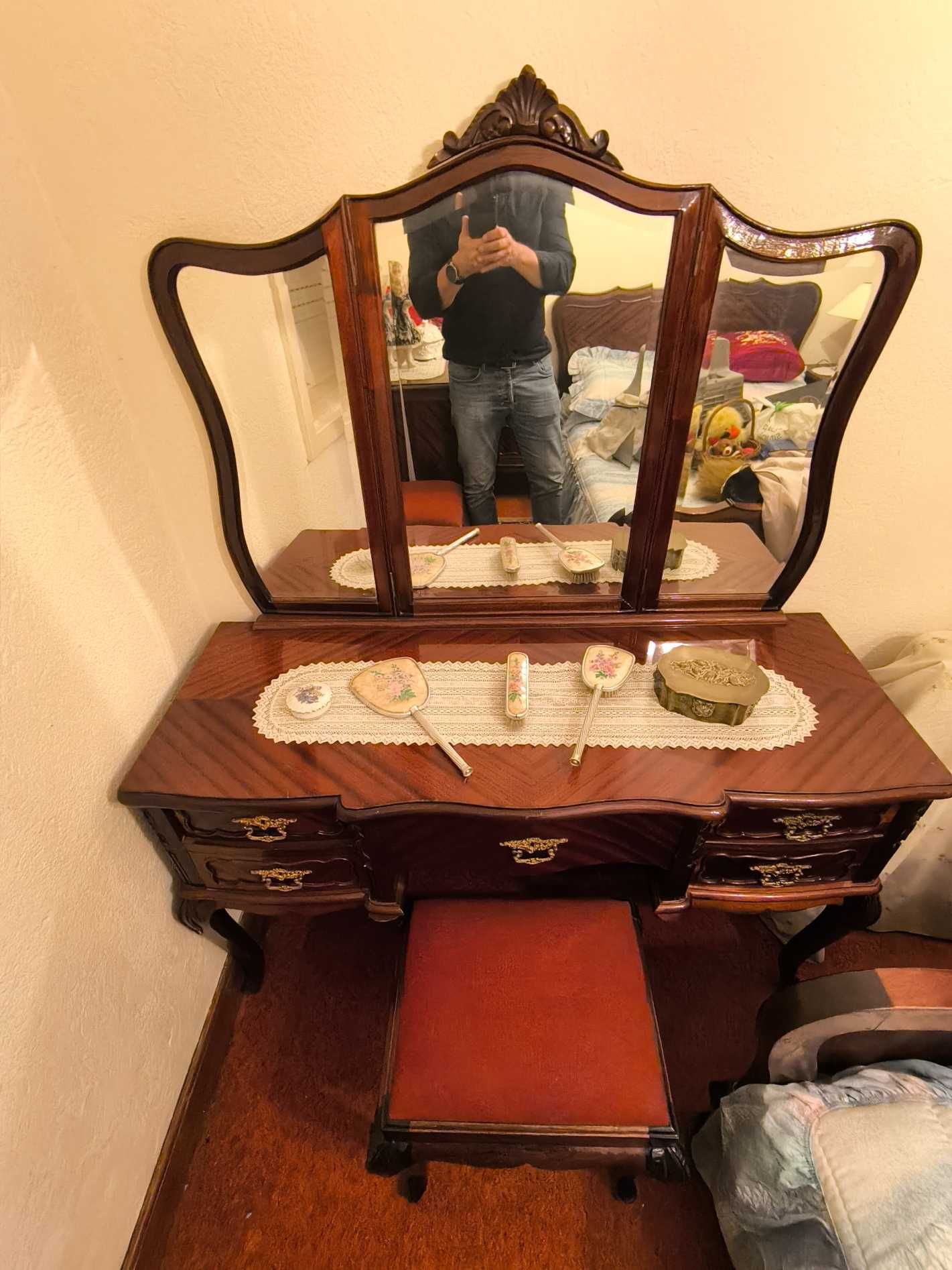 Mobília de Quarto vintage, estilo QUEEN ANNE