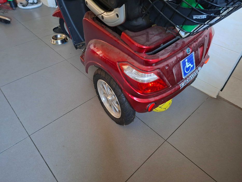 Skuter elektryczny inwalidzki trójkołowy ZT15