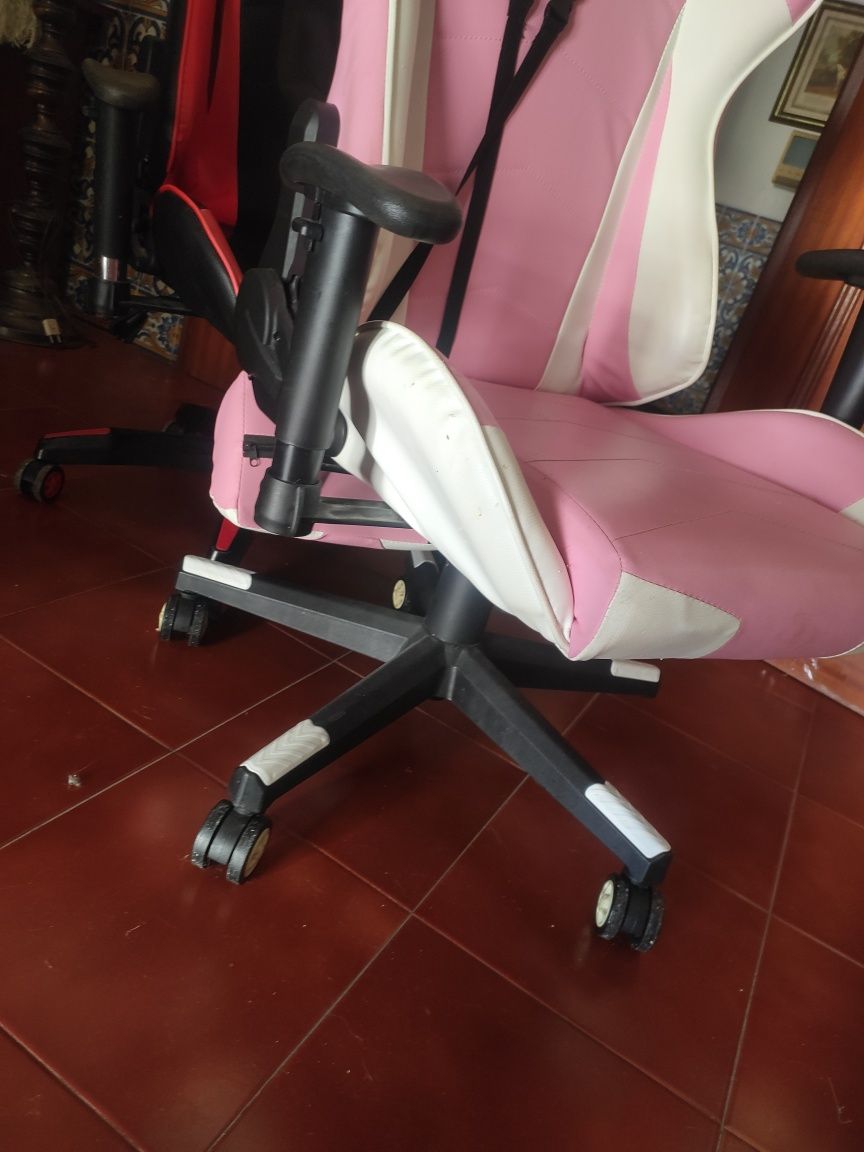 2 Cadeiras Usadas por 20€