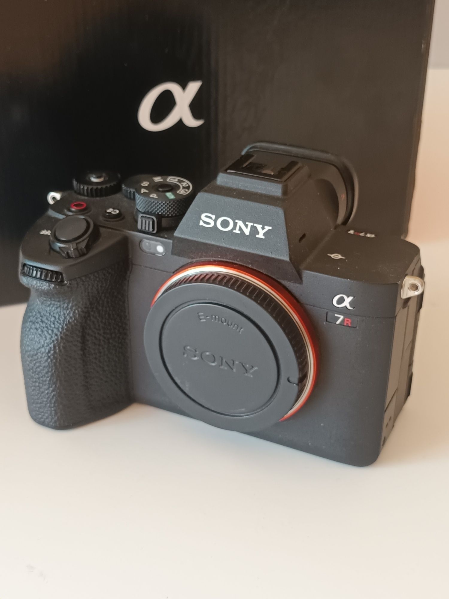 Sony A7R V nova 12mil disparos 61mp