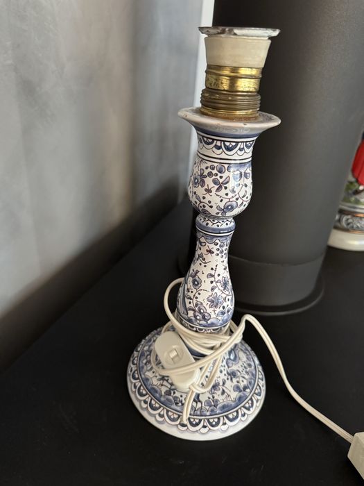 Candeeiro Vintage em Cerâmica Azul e Branca – Estilo Oriental Clássico