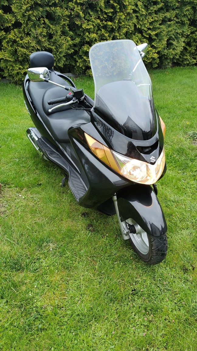 Suzuki Burgman 400