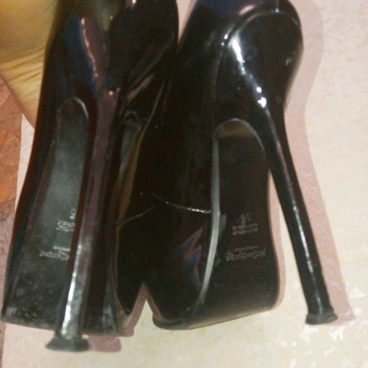 Туфли yves saint laurent YSL черные лаковые 35,5-36 р, 23 см