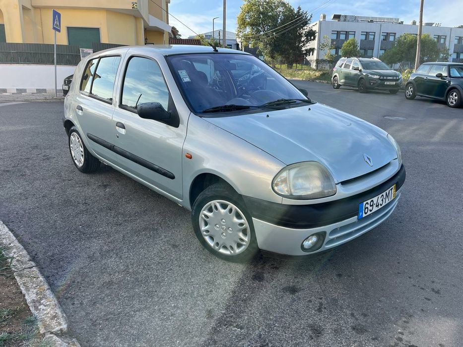 Renault Clio 1.2 RT 210.000km