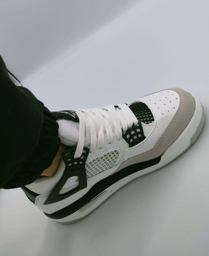 Wyprzedaż  Nike Air Jordan 4 Retro r 44 skarpetki Nike gratis