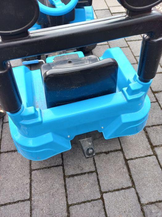 Samochód, traktor, traktorek, auto, na pedały.