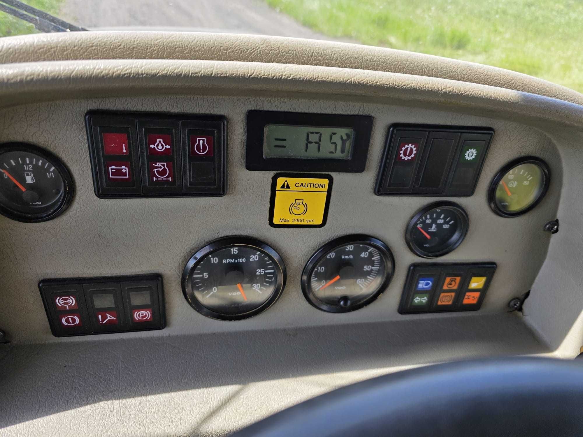 Wozidło Moxy MT31
