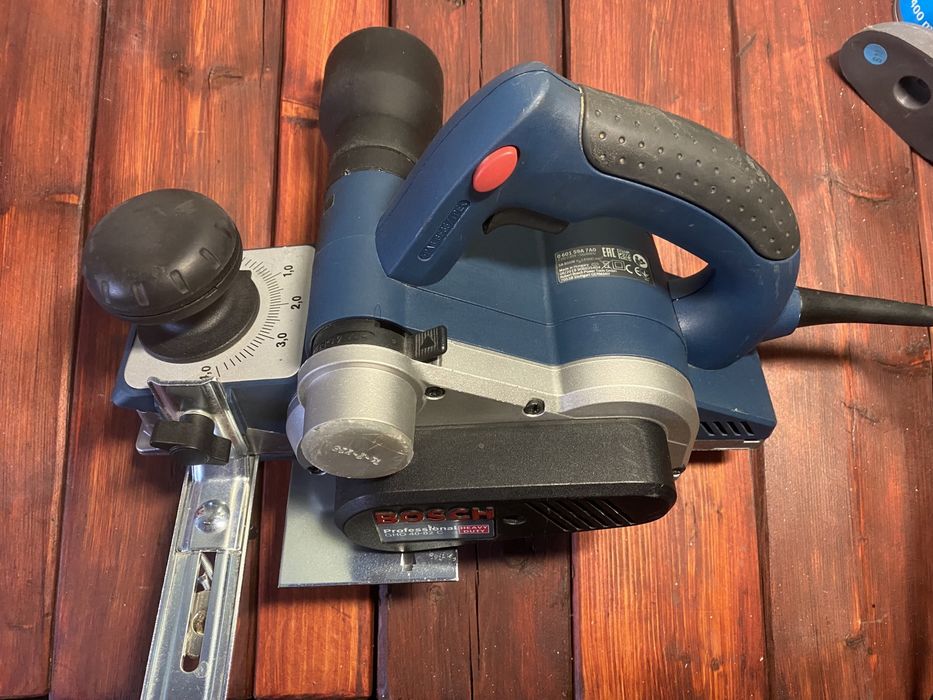 Bosch GHO 40-82C, 850W - strug elektryczny, najlepszy model, faktura