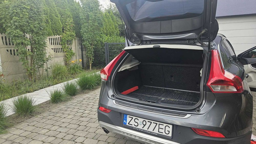 Volvo V40 Cross Country - mocny silnik!
