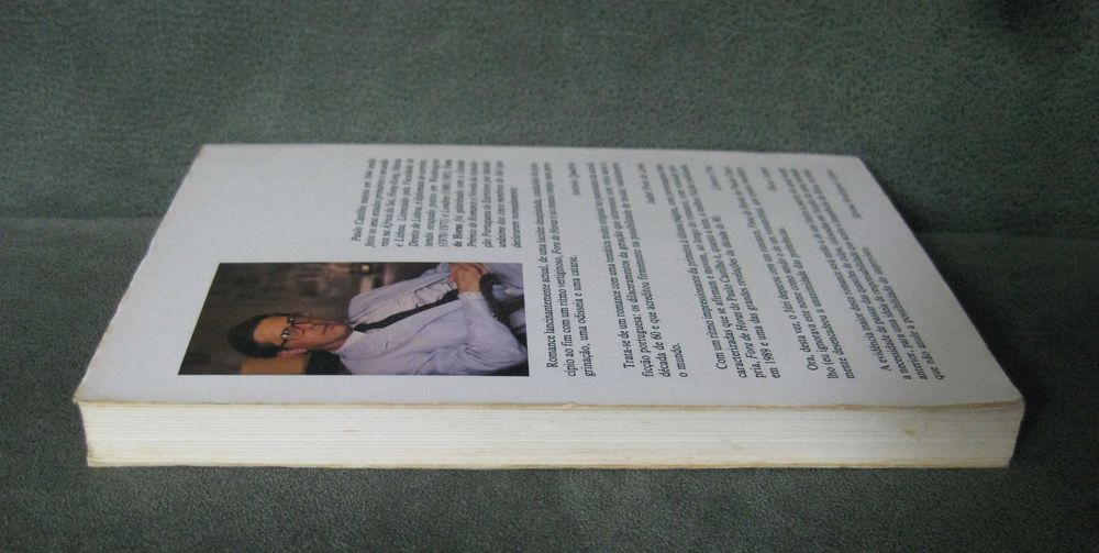 Fora de Horas - Paulo Castilho