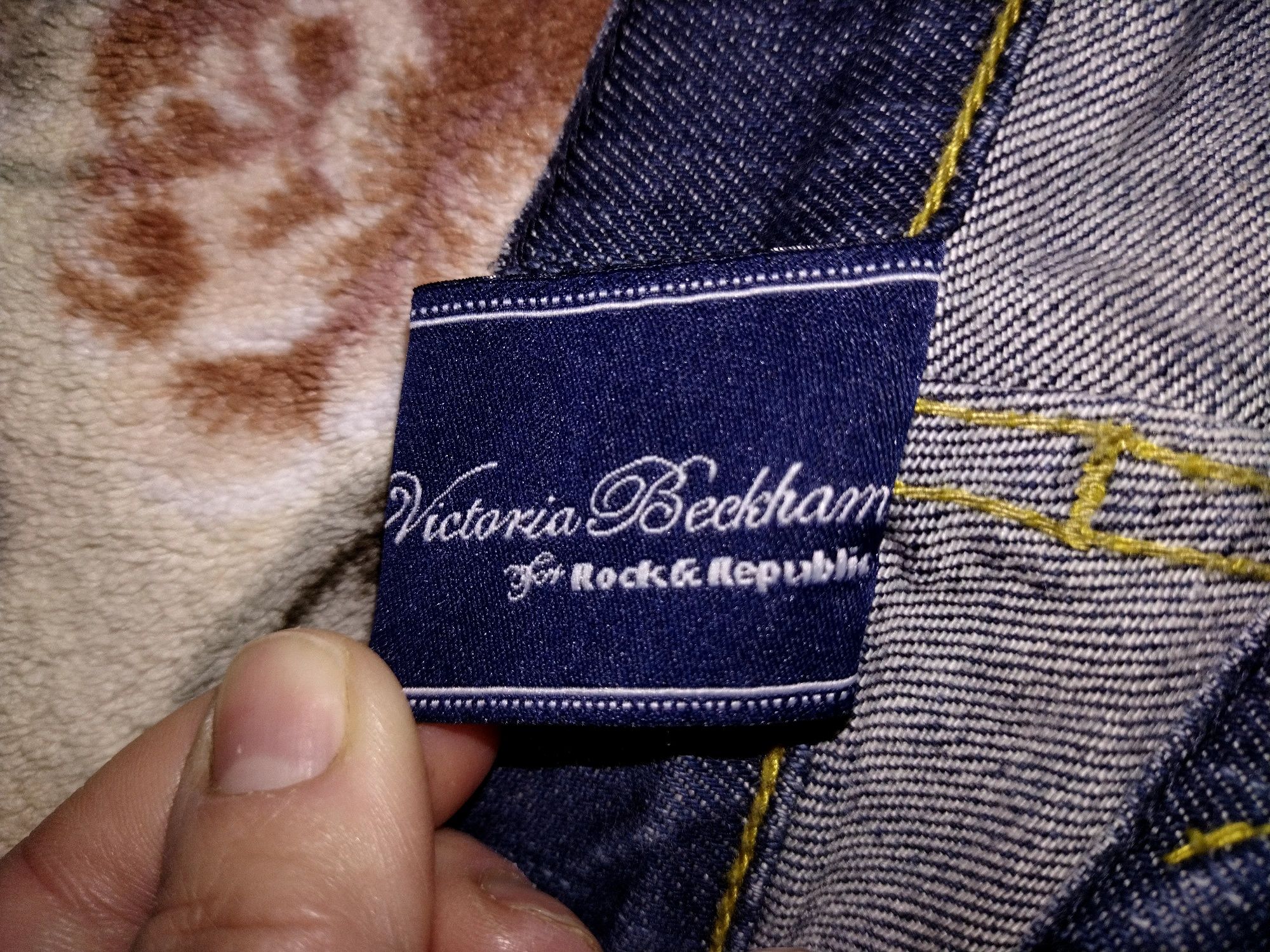 Продам джинси Victoria Beckham