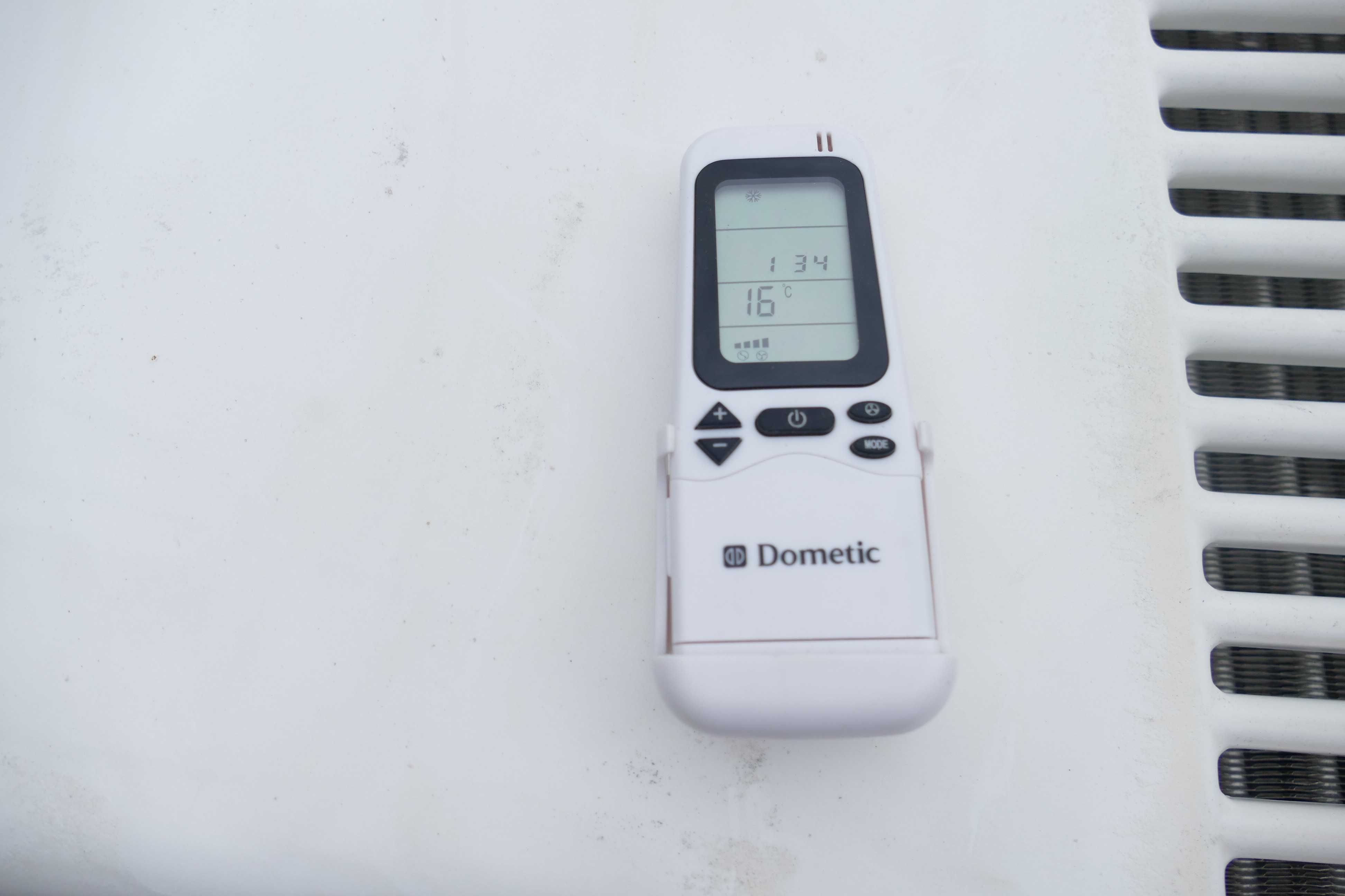 Klimatyzacja kamper Dometic Fj2200