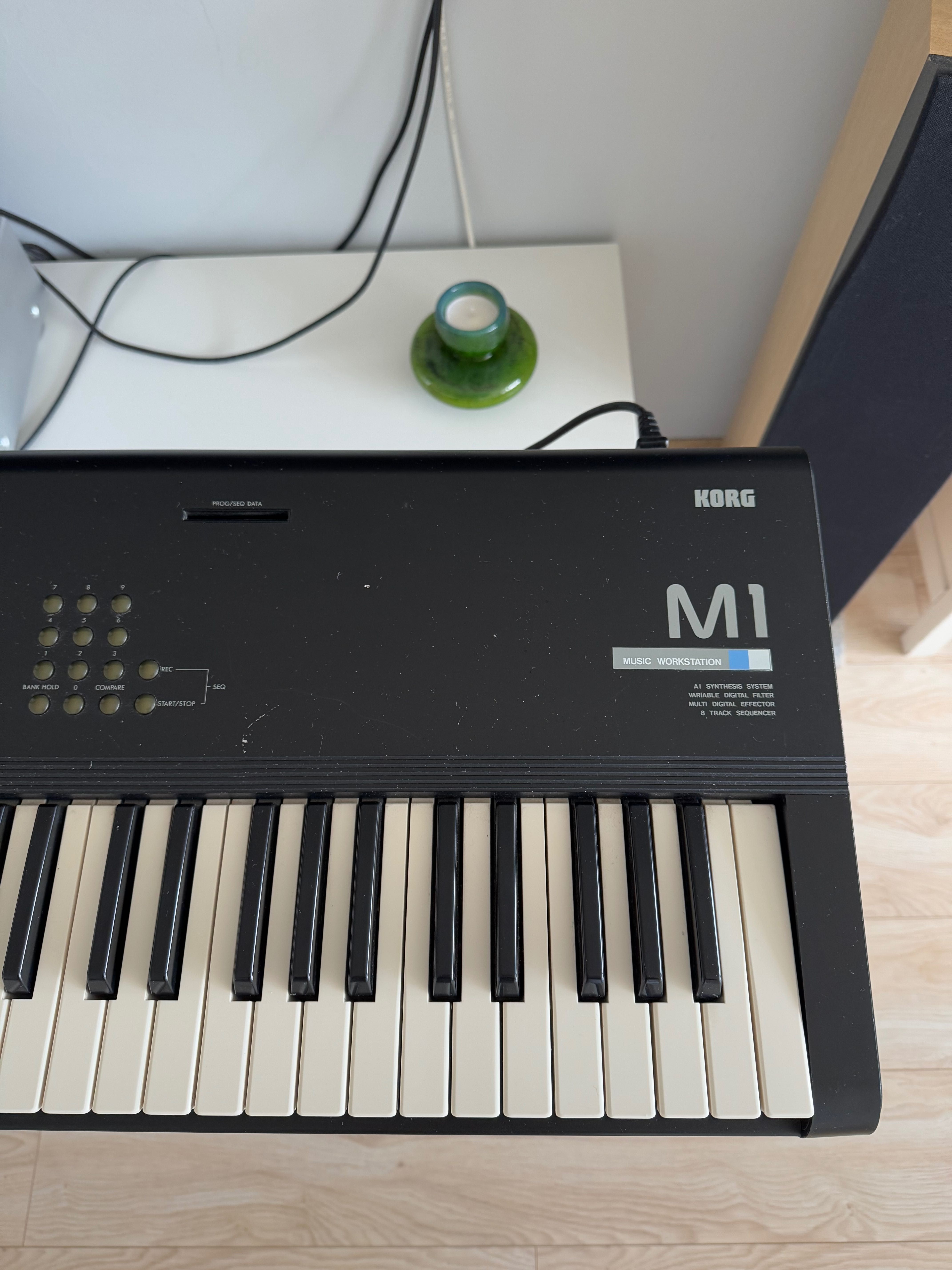 Keybord instrument Korg M1