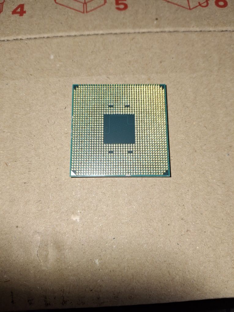 Ryzen 3 2200g продам