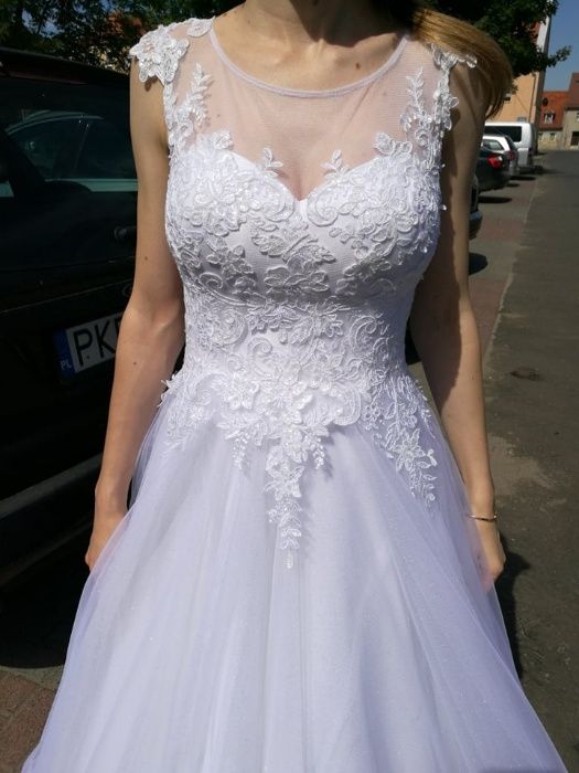 Suknia ślubna księżniczka biel koronka