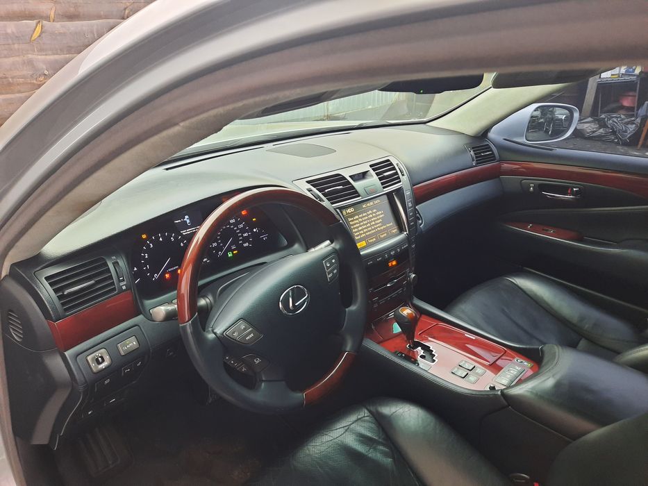 Розборка.Lexus ls460 long ottoman