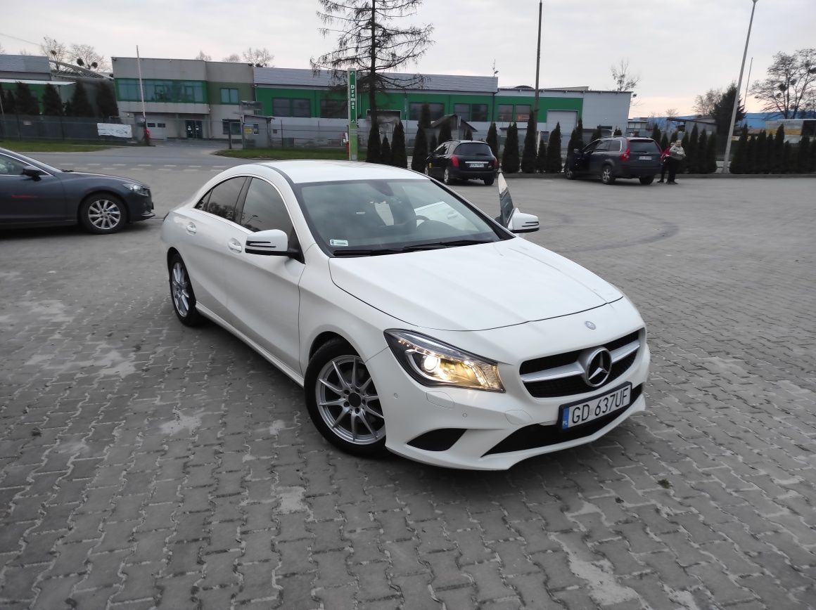 Mercedes klasa CLA 200 rok  2016