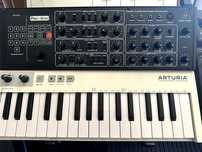 Behringer Pro-800 – Como Novo c/ Caixa e Manuais