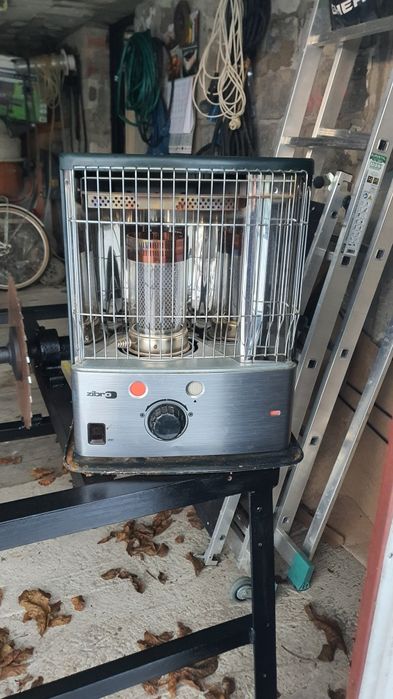Piecyk naftowy Zibro R18E 2850W Made in Japan piec