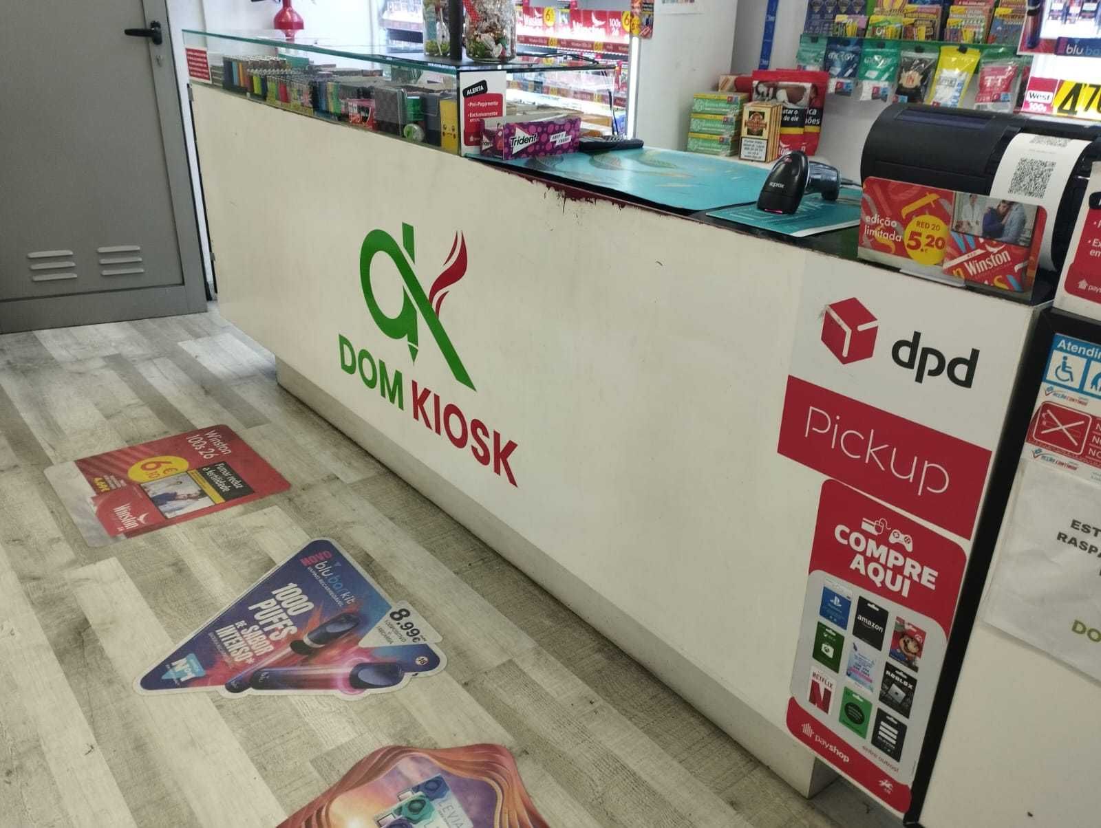 Vende-se balcão comercial
