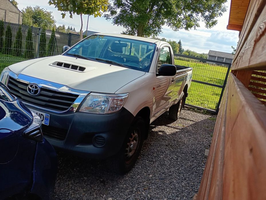 Toyota Hilux Dobra Cena niski przebieg