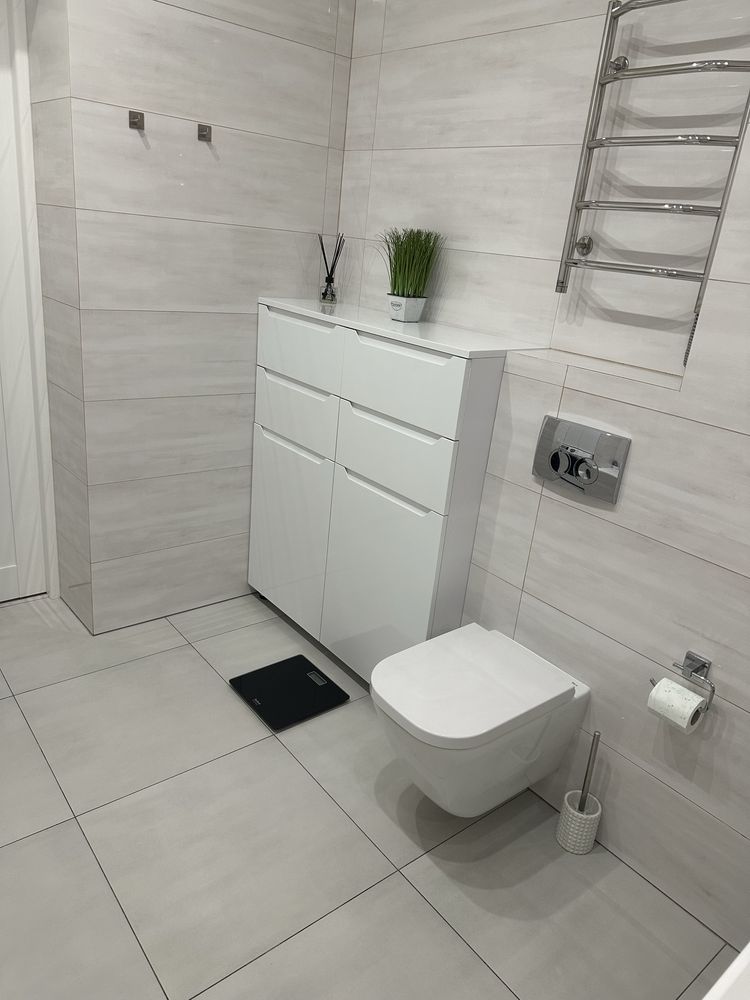 Продам комфортабельную 3-х комнатную квартиру в центре.