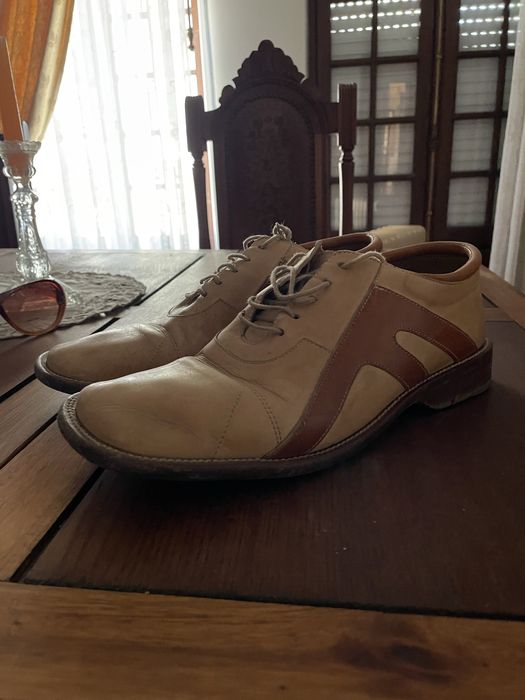 Sapatos da marca Peulo e Antonio