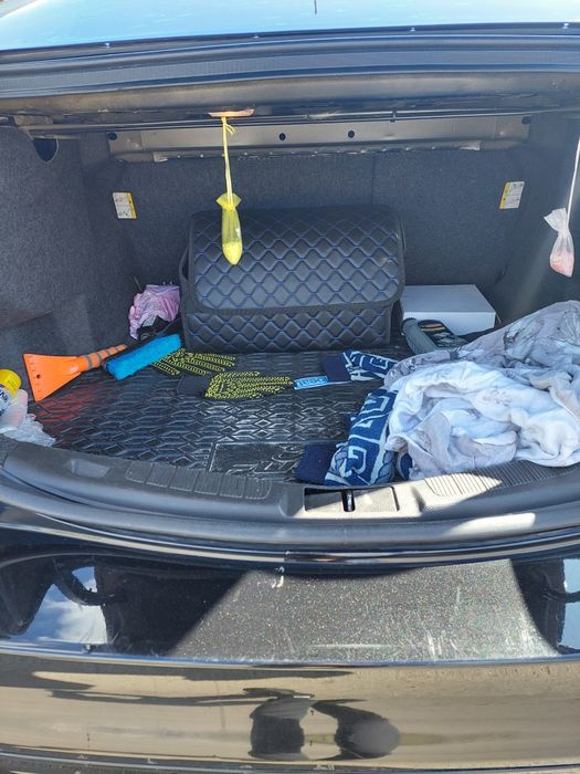 Терміново продам автомобіль дружини