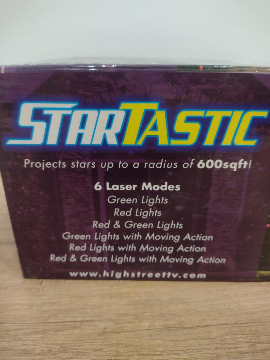 Zewnętrzny /wewnetrzny Projektor Laserowy Star Tastic.