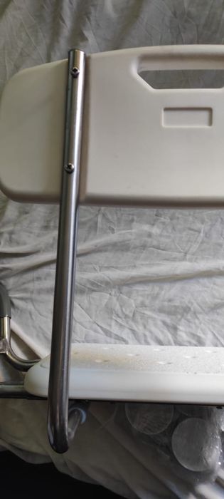 Стілець для ванни зі спинкою, новий, алюмінієвий, регульована ширина.