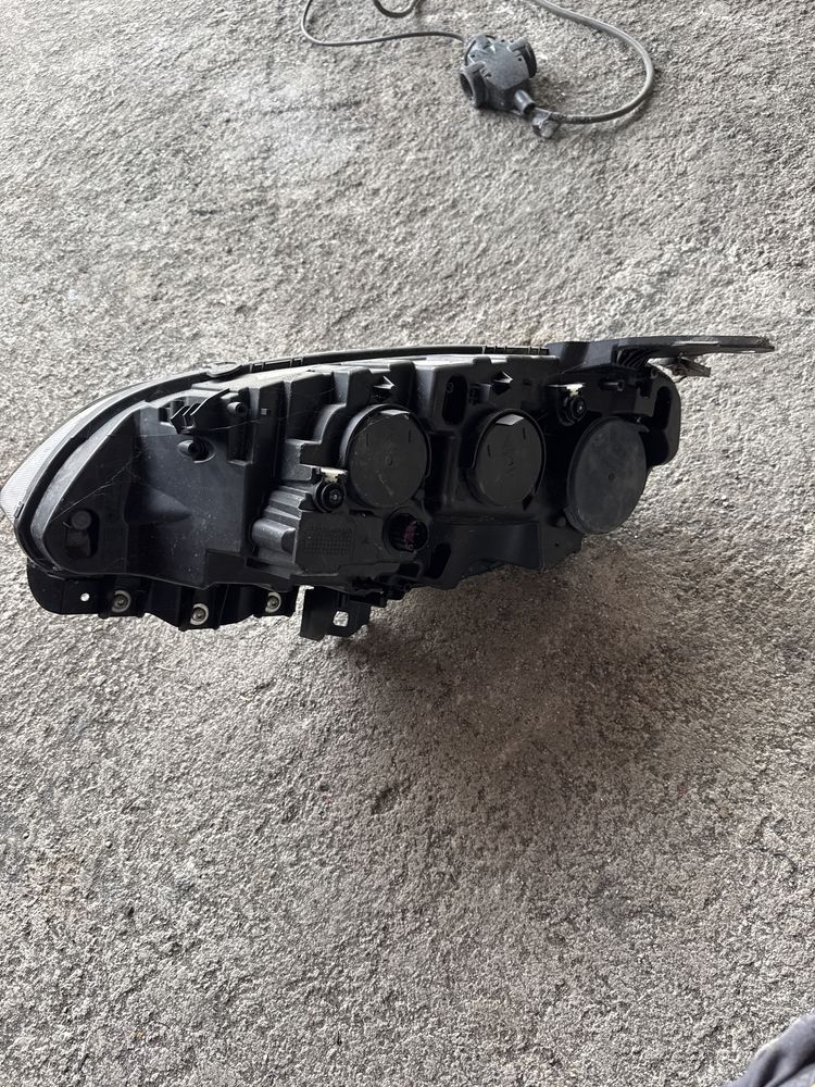 Farol direito Fiat Doblo