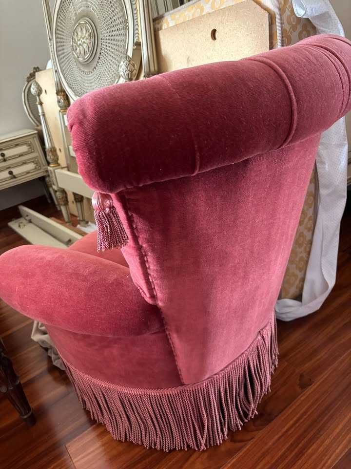Sofá Quarto cadeirão antigo