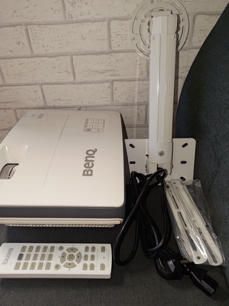 Projektor BenQ W710ST DLP 3D Nowa Lampa