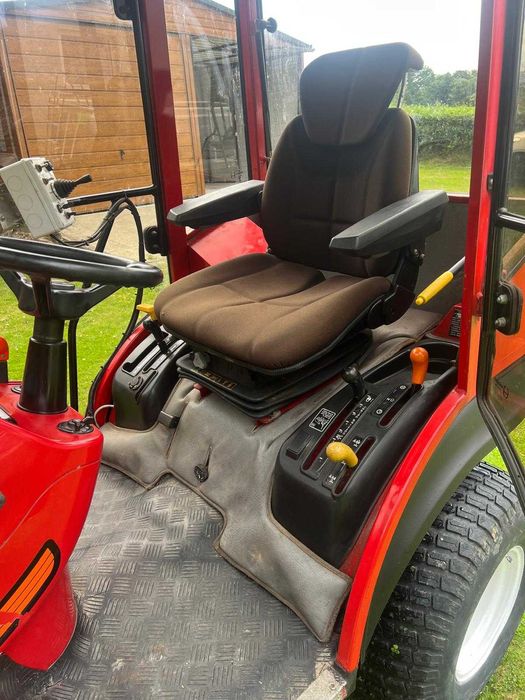 Shibaura SX24 - 4x4 - pług kabina