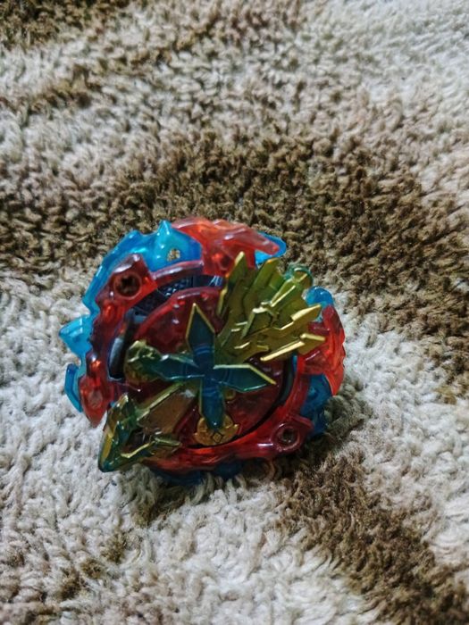 Продам дзиги (бейблейди)