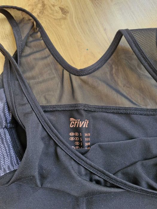 lekka sportowa koszulka z siateczką